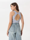 Fitted T-shirt with wide straps and an opening at the back