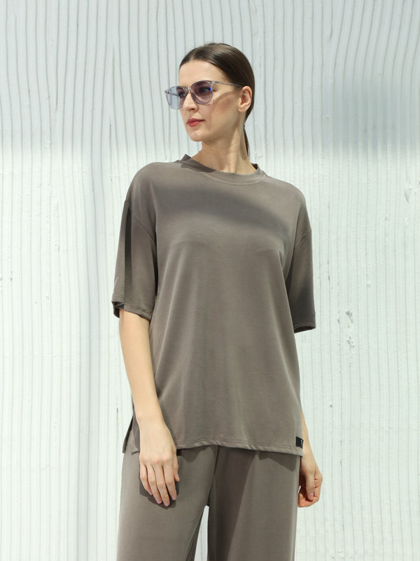 Comfortable casual outfit, brown