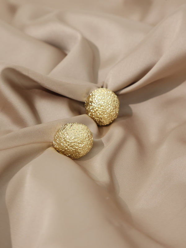 Vintage hollow circle earrings