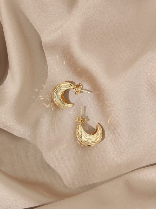 Geometric design round earrings