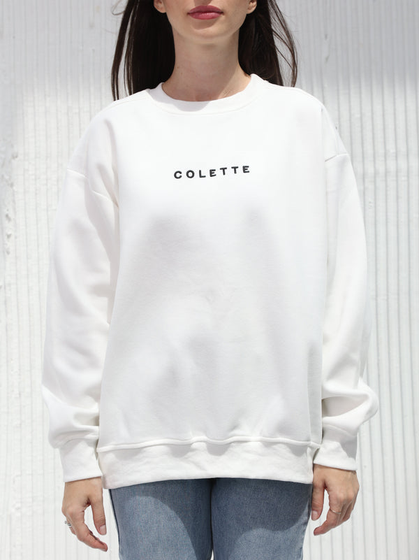 Free size winter T-shirt with embroidered writing in White