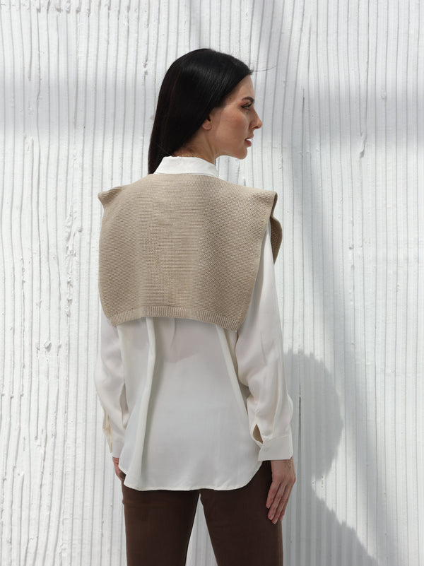 Sweater vest - spotted - Kaki color