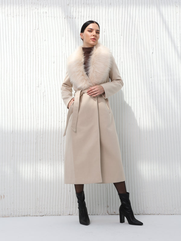Long beige coat with fur collar and belt