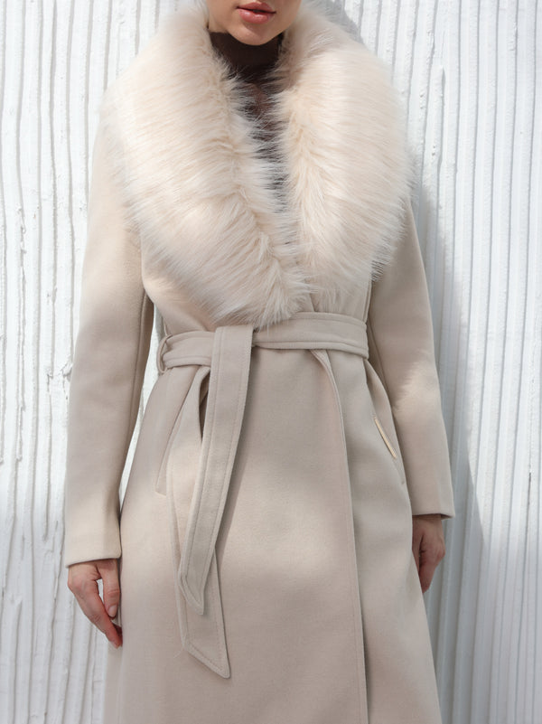 Long beige coat with fur collar and belt