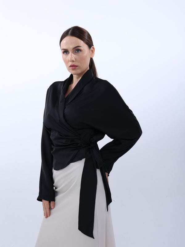 Wrap silk blouse and front ribbon style