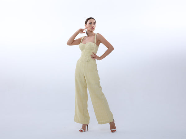 Two- piece set without sleeves