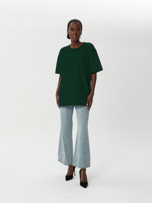 Oversized T-shirt with embroidered collar | T-shirt | W DE MODA