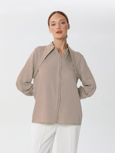 Button-down dress shirt with large V neck | Shirt | W DE MODA