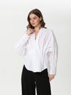 Loose blouse with pleats in the middle | Shirt | W DE MODA