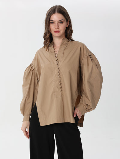 Loose shirt with wide buttons in the front and a V opening | shirt | W DE MODA