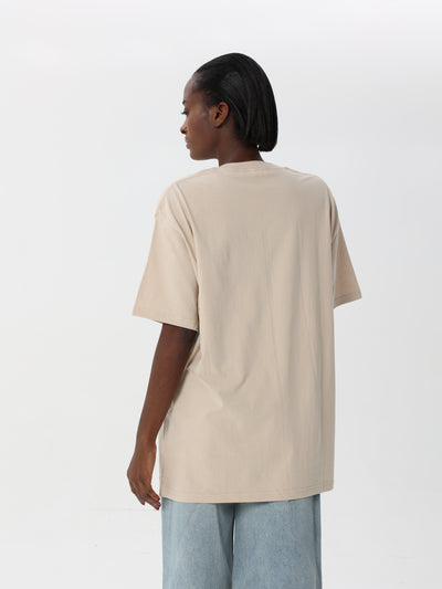 Free size T-shirt with digital print in the middle