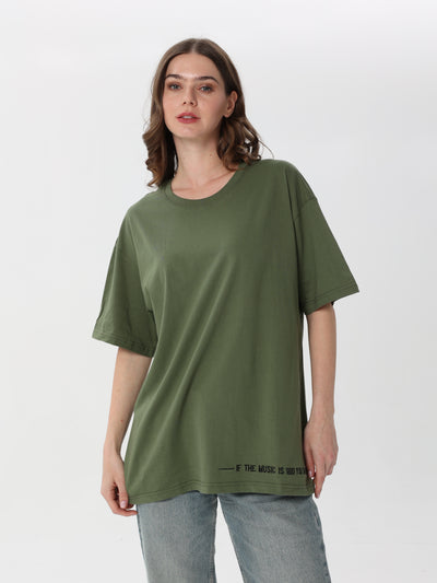 Free size T-shirt with embroidery at the bottom