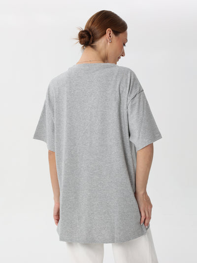 Free size T-shirt with digital print in the middle
