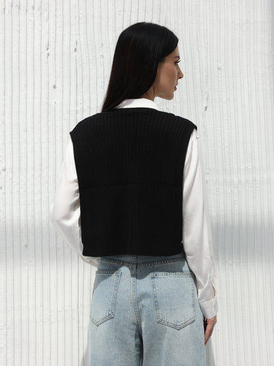 Sweater vest - knitted - Black color