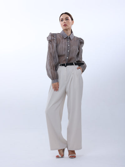 Organza blouse with ruffles at the shoulder | Blouse | W DE MODA