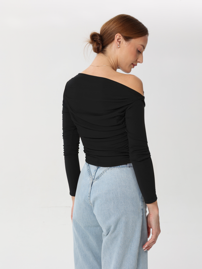 Off-shoulder T-shirt