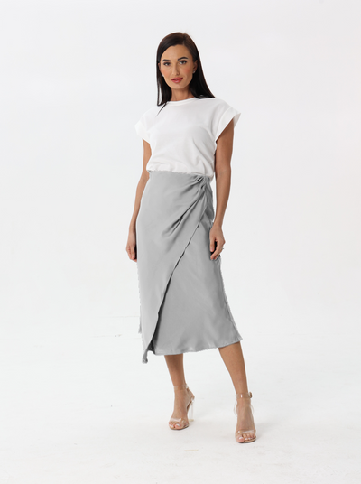 Side-pleated silk skirt with thigh slit | skirt | W DE MODA